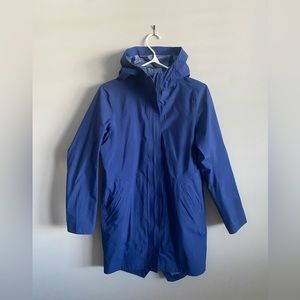 Size 4 blue Lululemon rain jacket